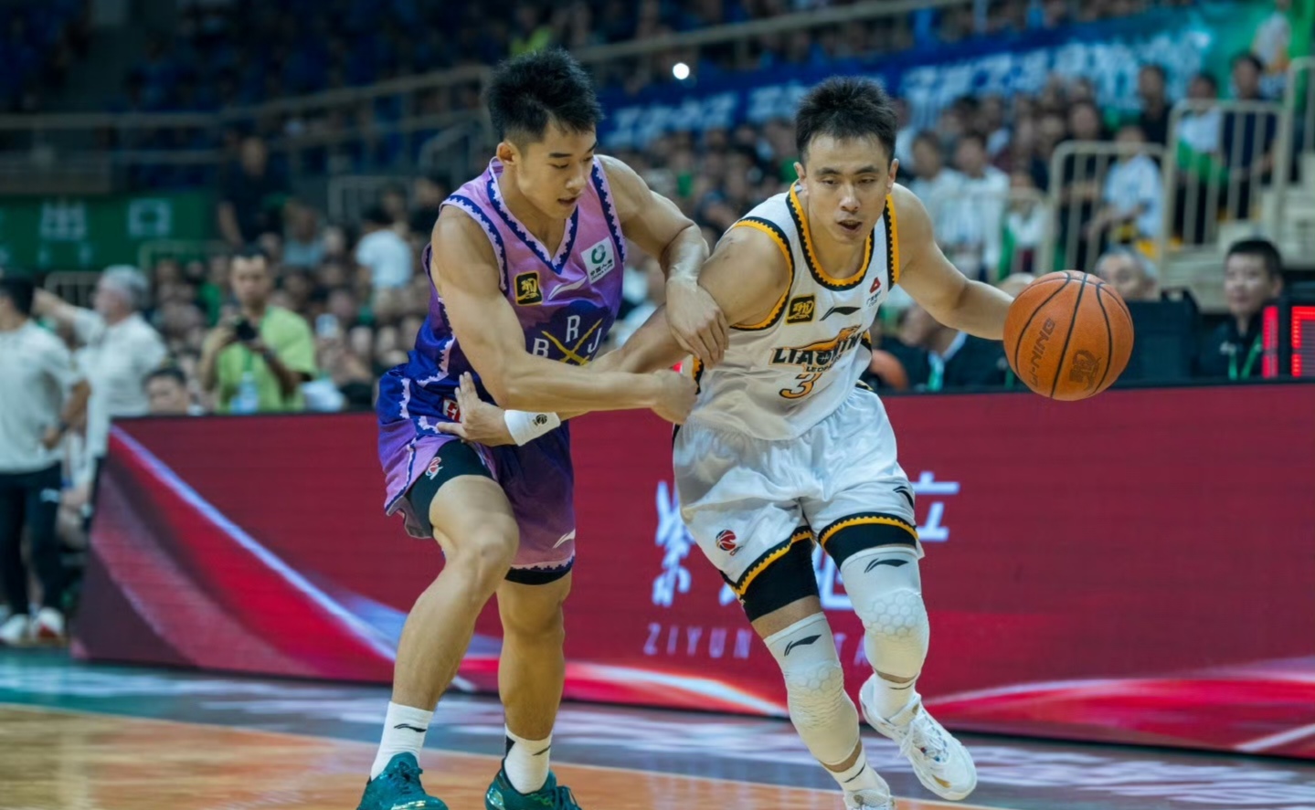 包含赛前辽宁本钢调整名单以备足总杯，强势反弹环节打磨，信心回归，年轻球员得到机会的词条