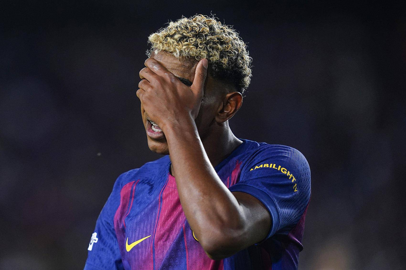 包含姆巴佩回归赛场，爆冷首场状态亮眼，G2观众沸腾！的词条