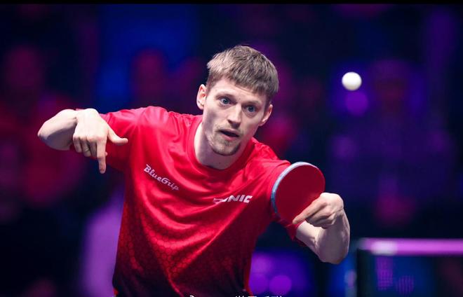 费德勒爆冷击败美国队，高光表现引爆全场！的简单介绍